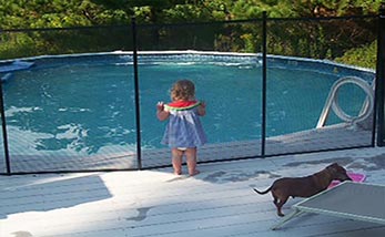 CHILD SAFE REMOVABLE POOL FENCE, PROTECTION FENCING FOR PETS, SWIMMING POOL ENCLOSURES,  SAFETY POOL BARRIERS   