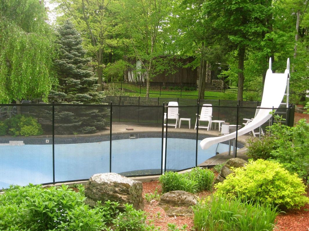 Clôture de piscine amovible ENFANT SÉCURE, CHILD SAFE Removable Pool Fence, #1 Pool safety fence    |    # 1 Clôture sécuritaire pour piscine