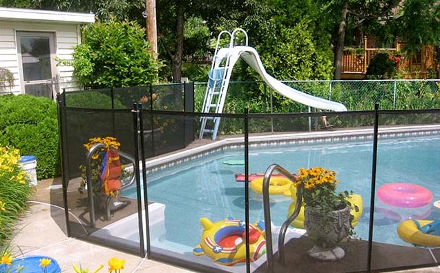 Outdoor swimming pool fence