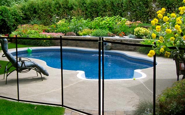 Outdoor swimming pool fence