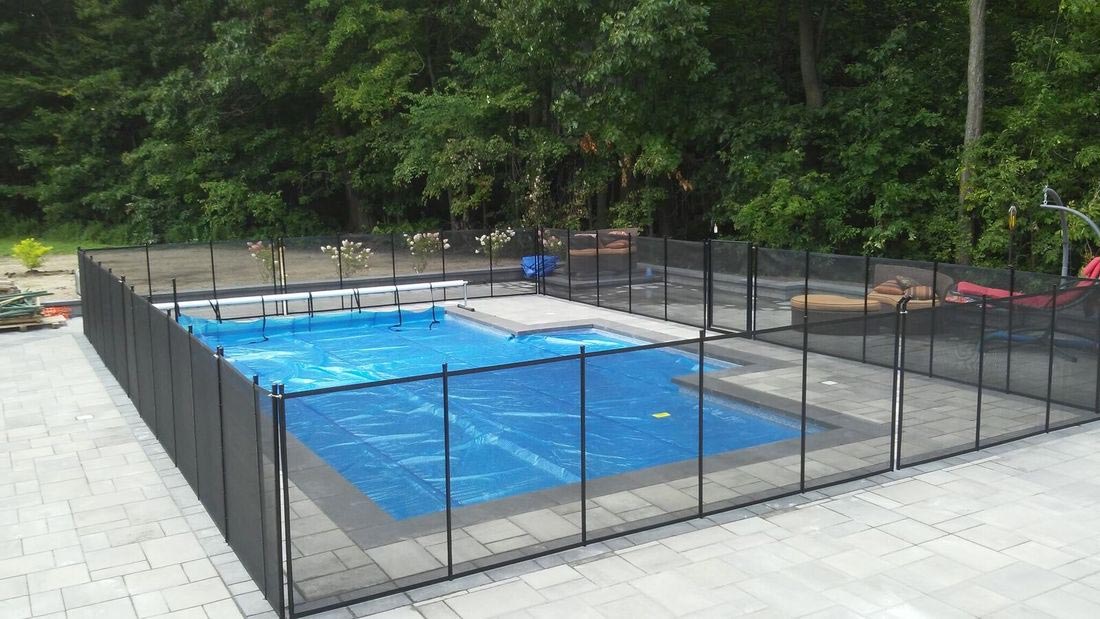 SAFETY FENCE |  CHILD SAFE REMOVABLE POOL FENCE, DROWNING PREVENTION