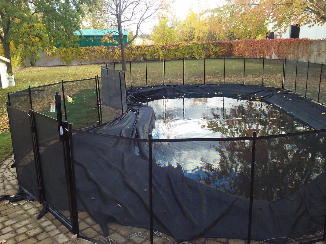 Installing a Pool Safety Fence 
